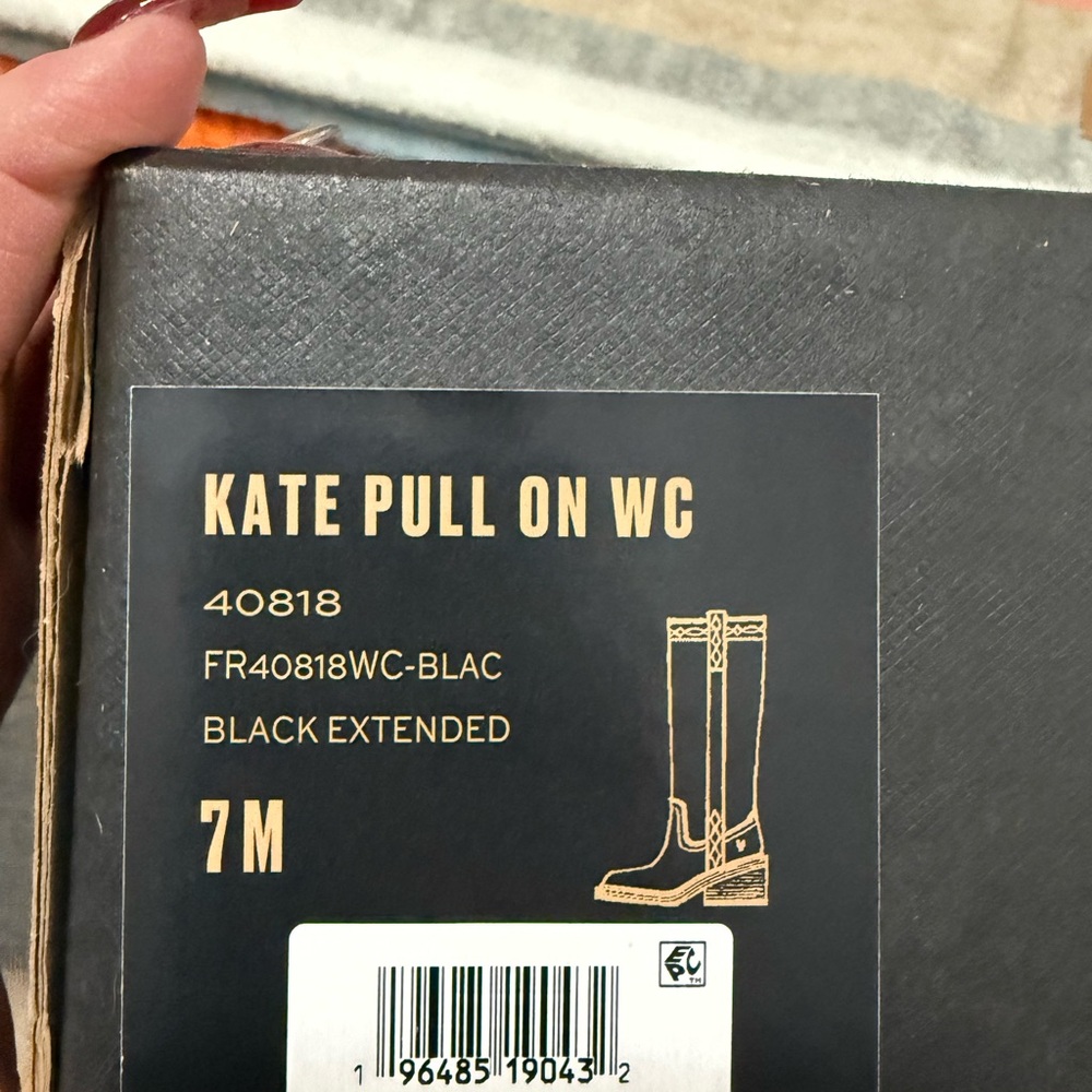 Frye Kate Pull On Boot “Wide Calf” - Picture 2 of 15